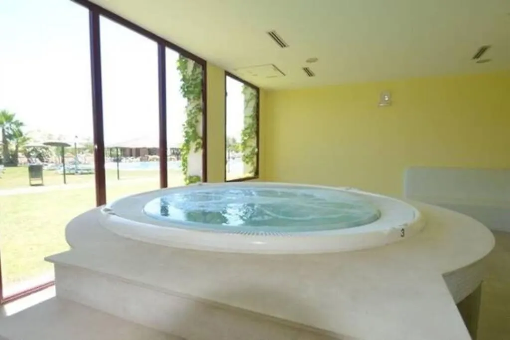 Chill Out Apartment Estepona 0*,  Spain
